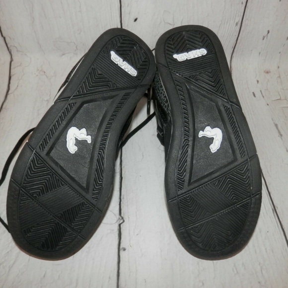 NEW Boys Shaq Youth Size 3 Athletic Shoes NWT - Picture 7 of 8